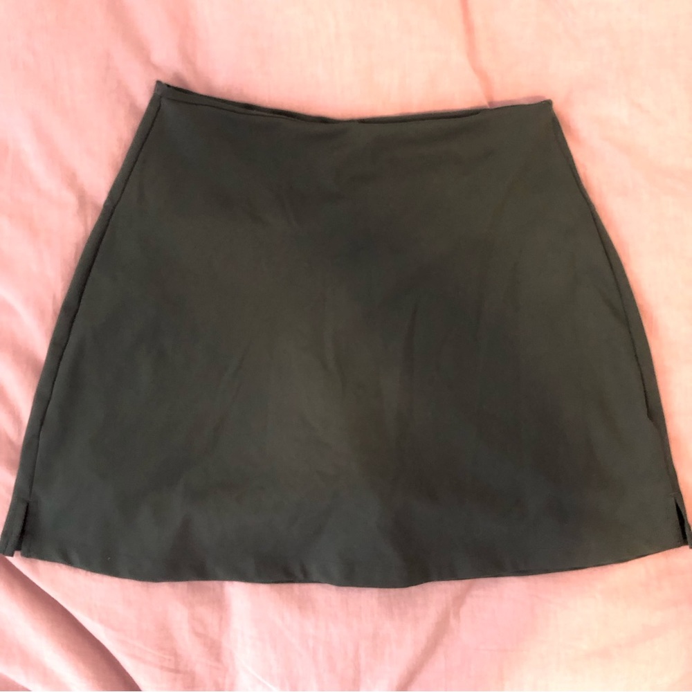 girlfriend collective L skort in moss